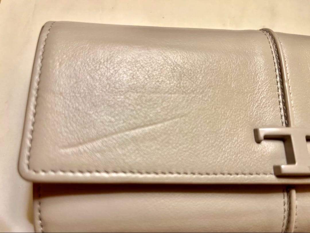 TOD'S T タイムレス レザー ウォレット二つ折り長財布グレー女性用ユーズド