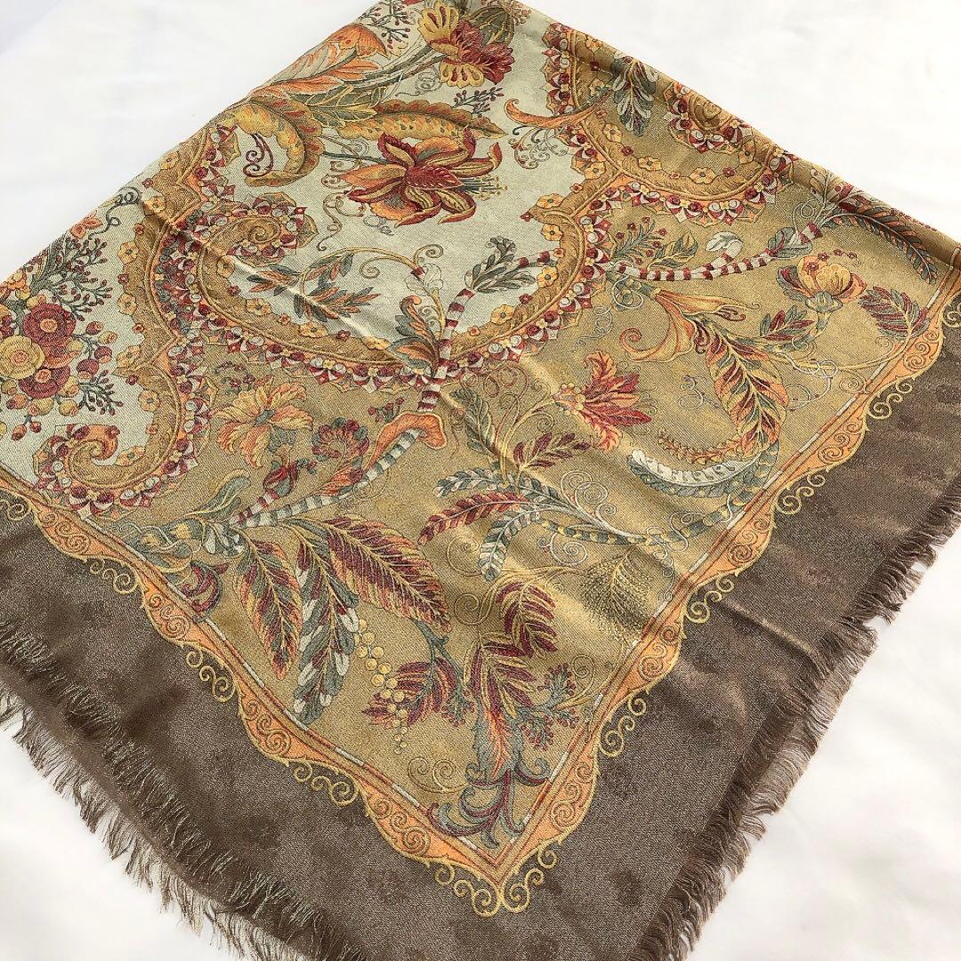 Ferragamo*フェラガモ　大判ストール　シルク×ウール　ボタニカル 葉 花