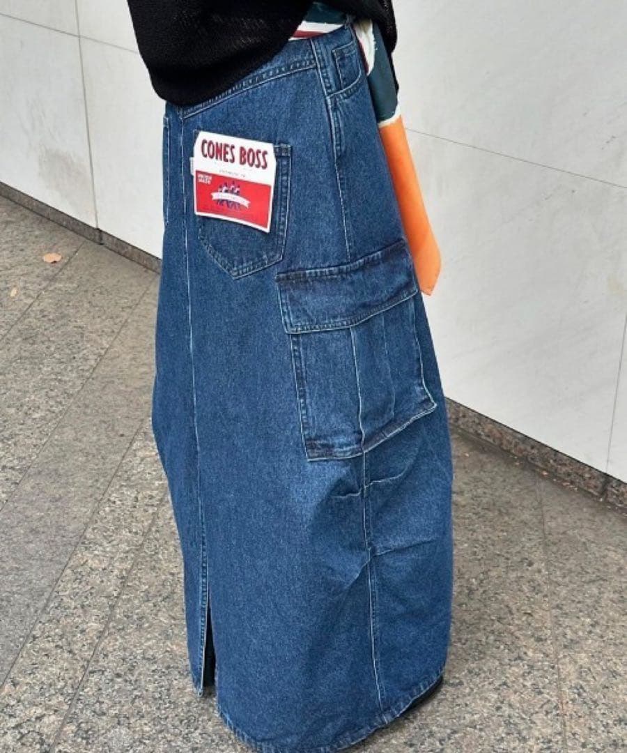 【美品】Ameri CONES BOSS BIG POCKET SKIRT
