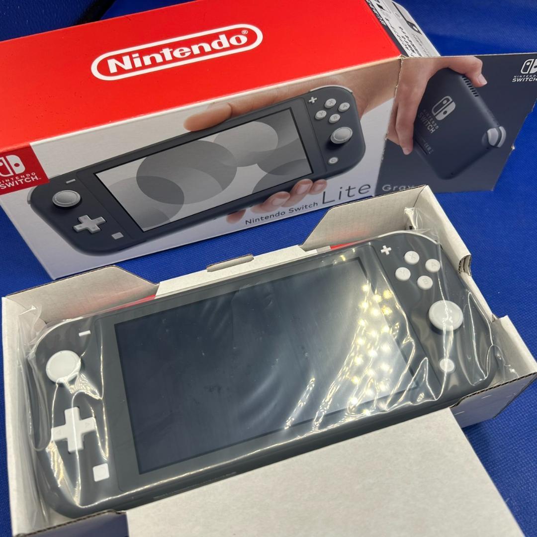 【新品未使用】2025年4月購入 Nintendo Switch Lite