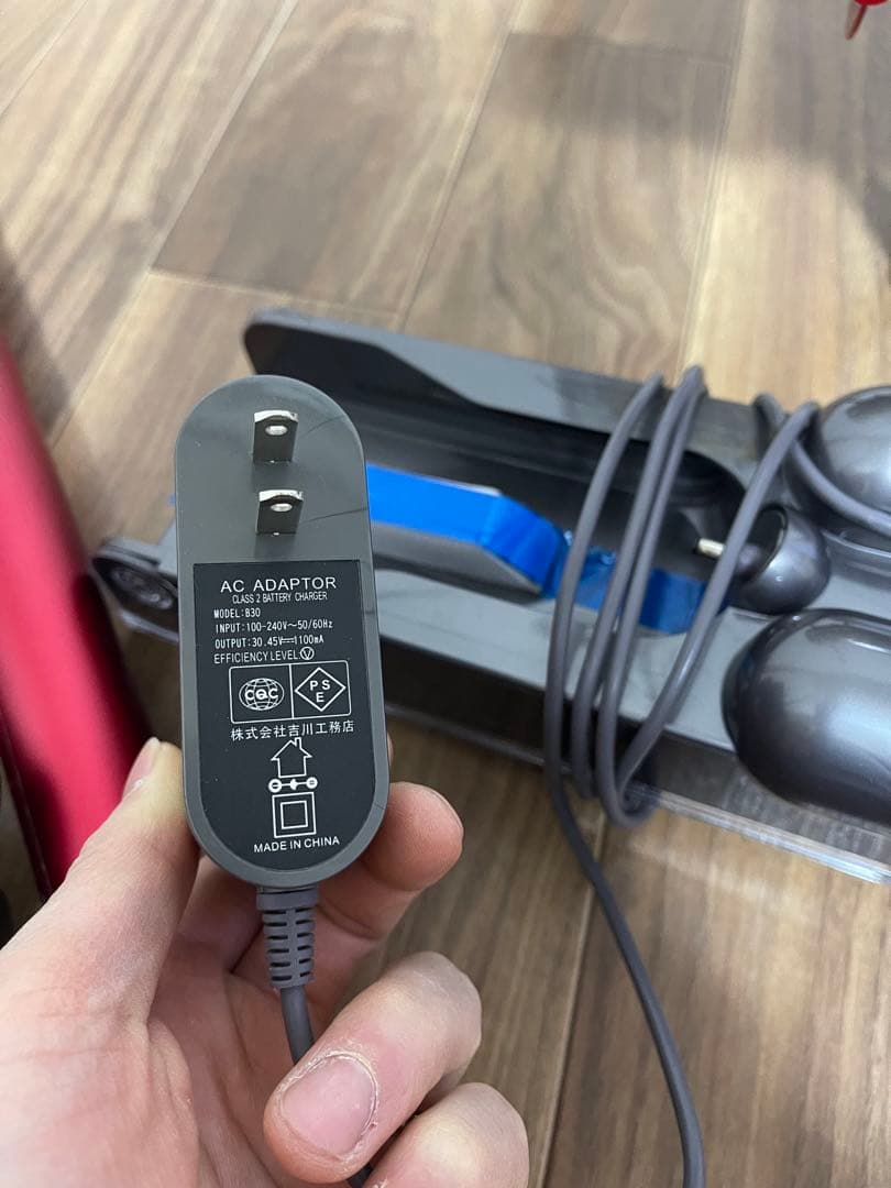 Dyson ダイソン - V10 (SV12)スティッククリーナー本体