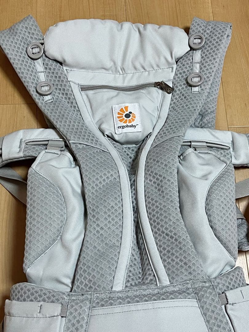 ergobaby メッシュ抱っこ紐 グレー