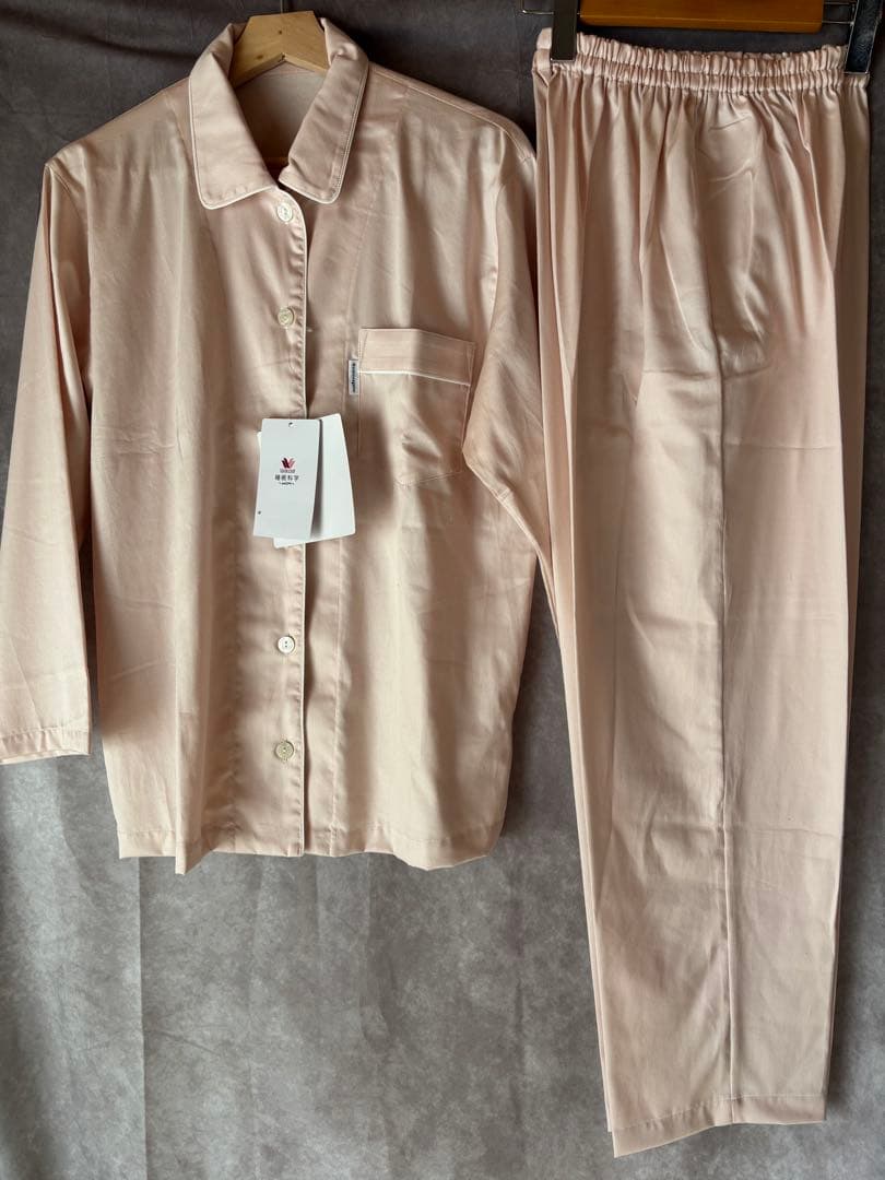 【新品タグ付き】Wacoal 綿100%サテン 長袖パジャマセット Mサイズ