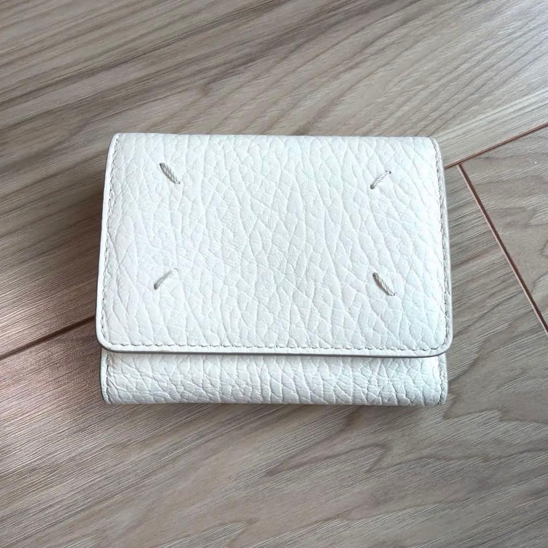 マルジェラ　ホワイトレザー 三つ折り財布