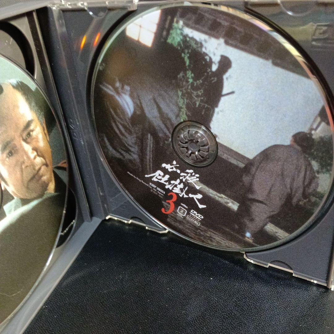 必殺仕掛人　上巻　DVDBOX 3枚組　セル版です。