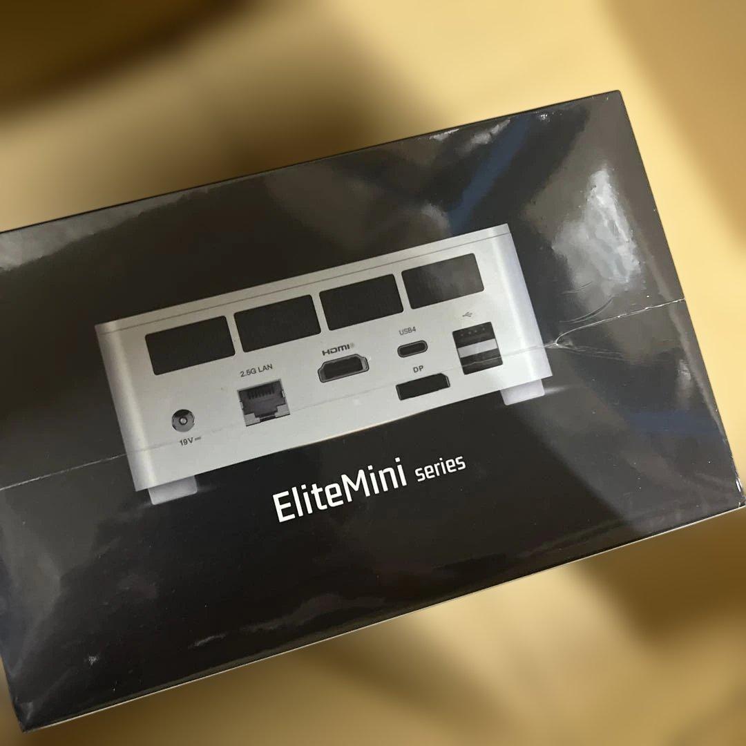 新品未使用 MINISFORUM UM870 Slim