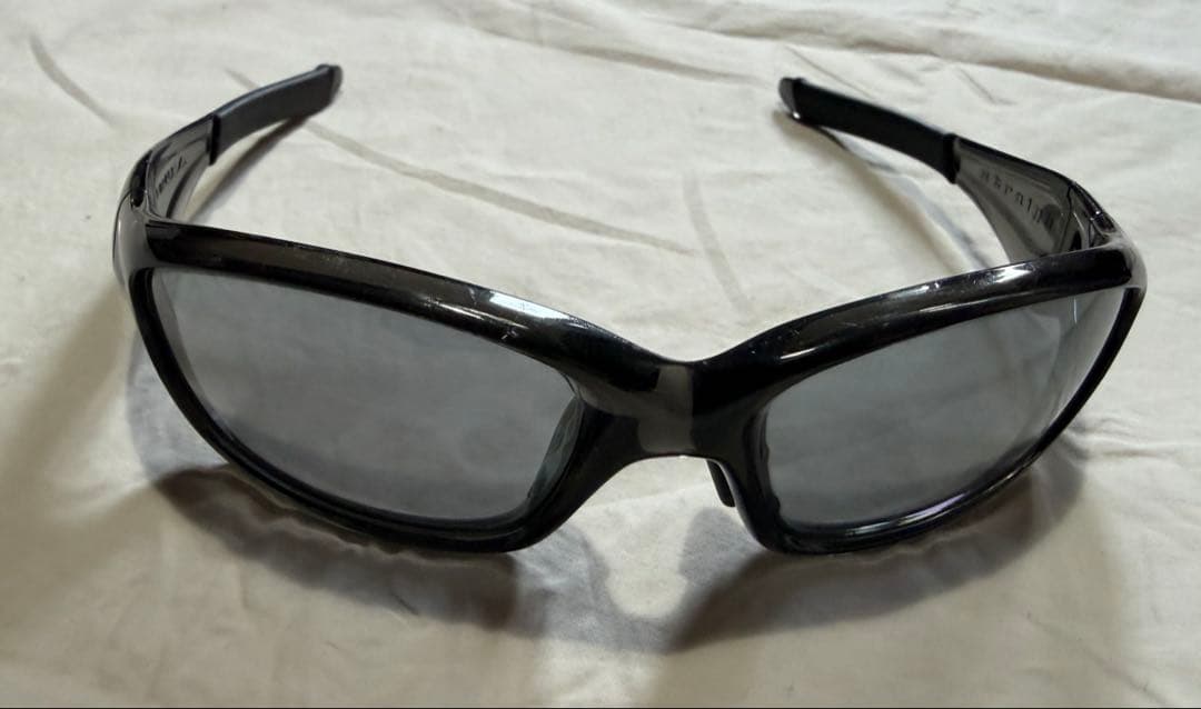 OAKLEY Straight Jacket サングラス ブラック io着用