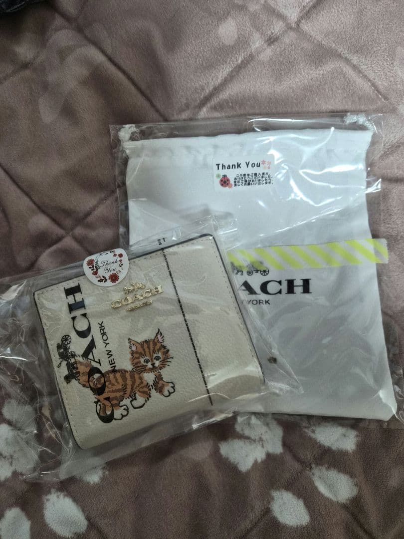COACH　ダンシングキトゥン財布