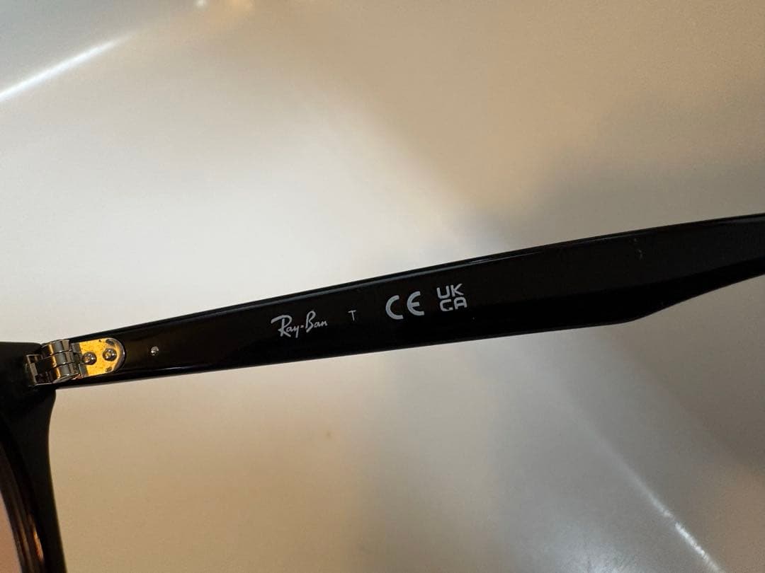 ま*ん様 レイバンサングラス　RB4259F ライトカラー　新品未使用